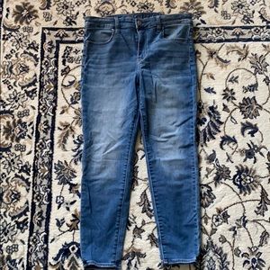 AE Hi-Rise Jegging size 14 short